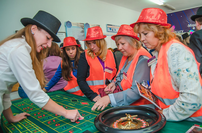 Отметить День строителя в Chelyabinsk с Квесторией