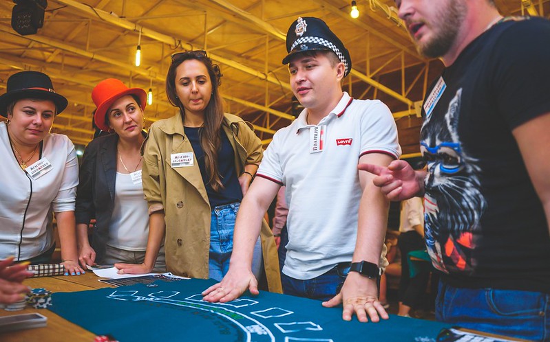 Корпоративные сувениры и подарки на День нефтяника в Chelyabinsk