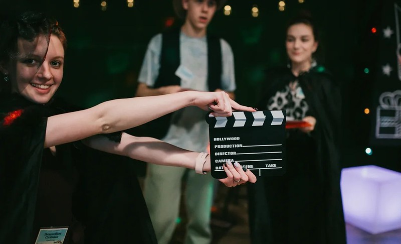 Городские огни и праздничное настроение в Chelyabinsk