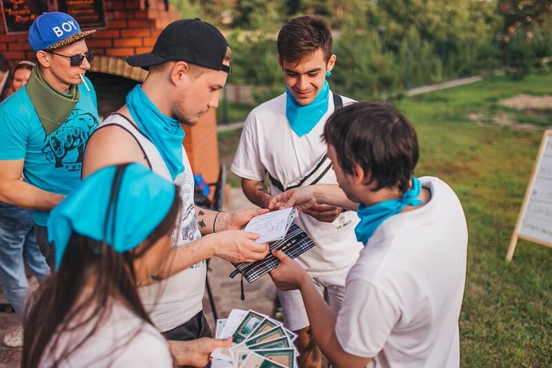 Как отметить майские праздники на природе в Челябинске — идеи отдыха, квесты и сценарии